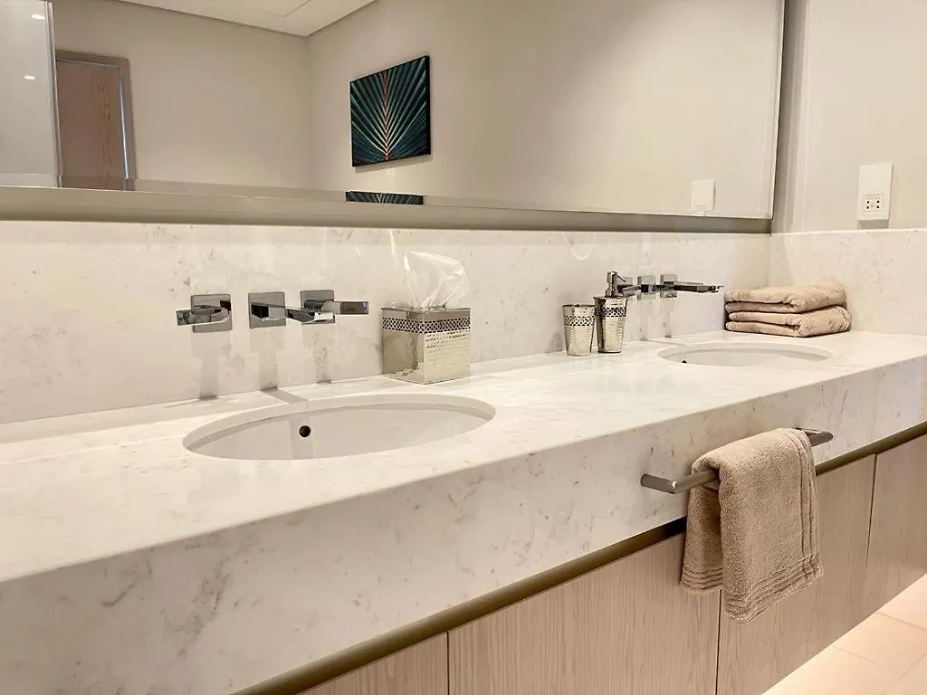 The Palm Tower Dubai Apartment 0*,  United Arab Emirates